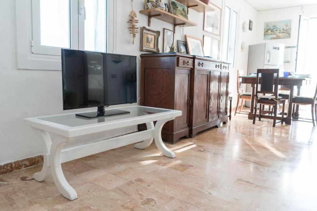 La Finestra Sul Mare A Drignana Villa Vernazza Bagian luar foto