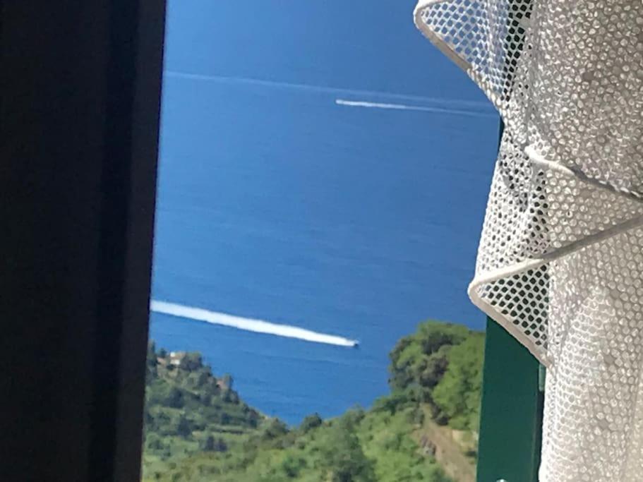La Finestra Sul Mare A Drignana Villa Vernazza Bagian luar foto
