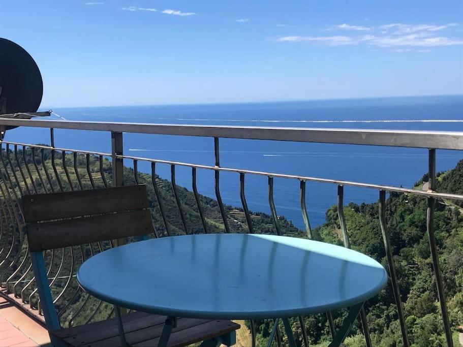 La Finestra Sul Mare A Drignana Villa Vernazza Bagian luar foto